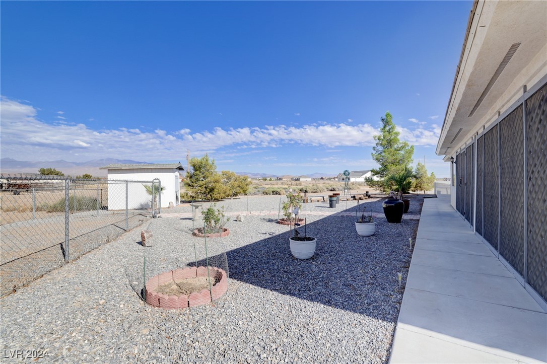 3851 Tumbleweed Avenue