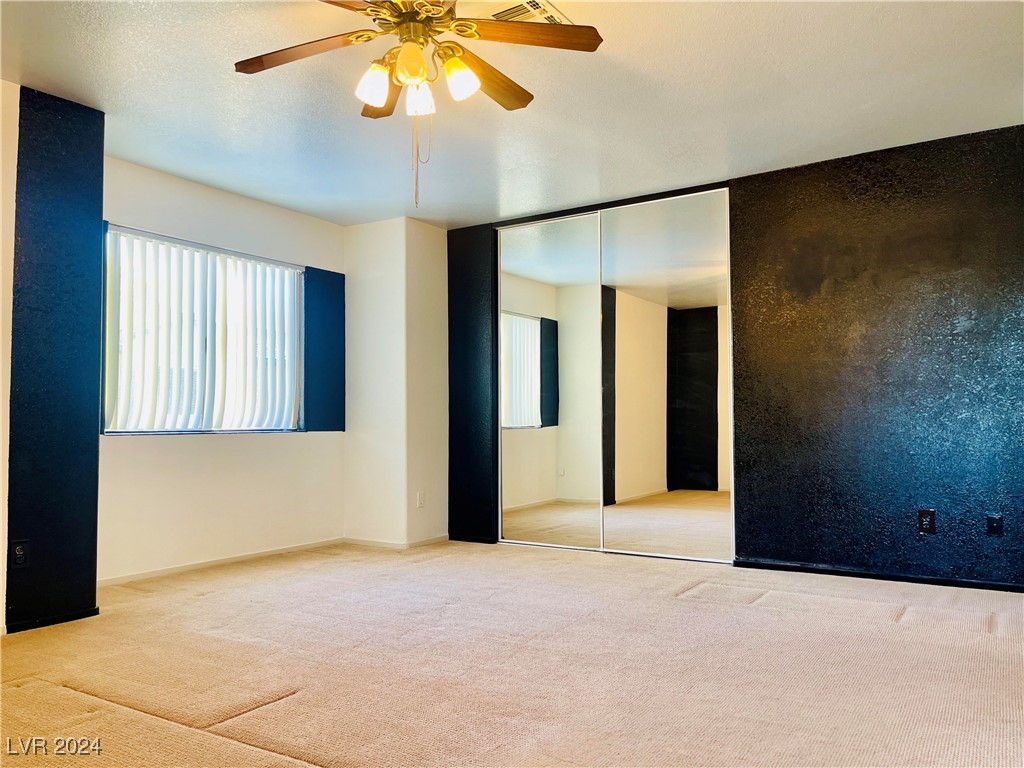 5589 Open Court