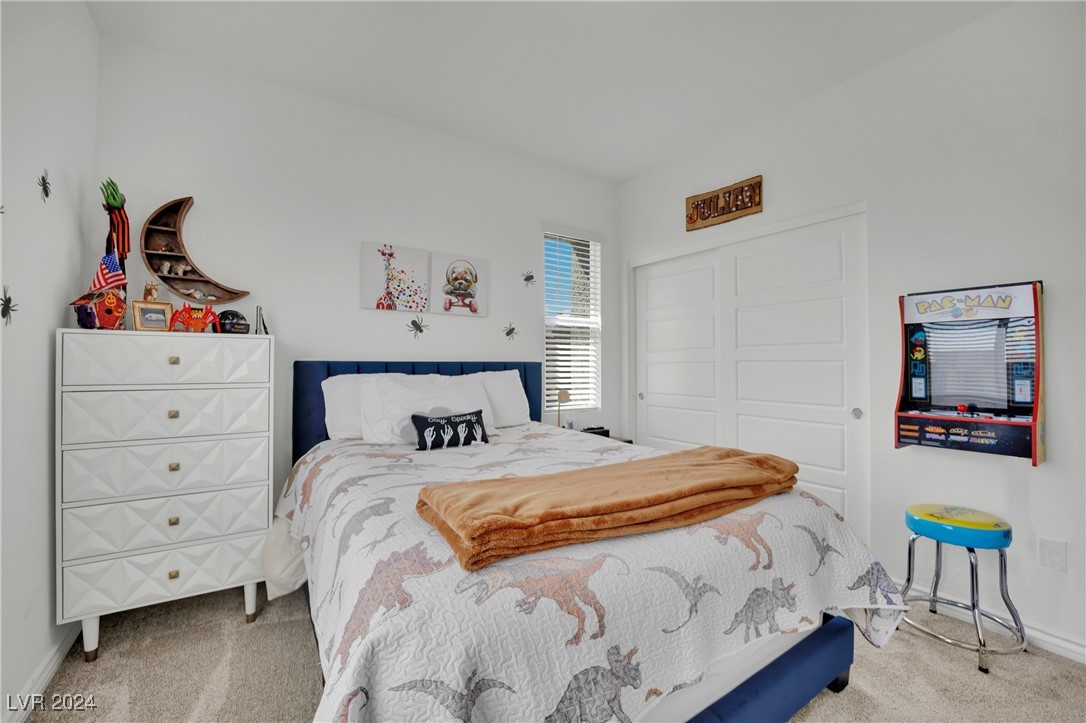 8826 Roadrunner Ravine Street