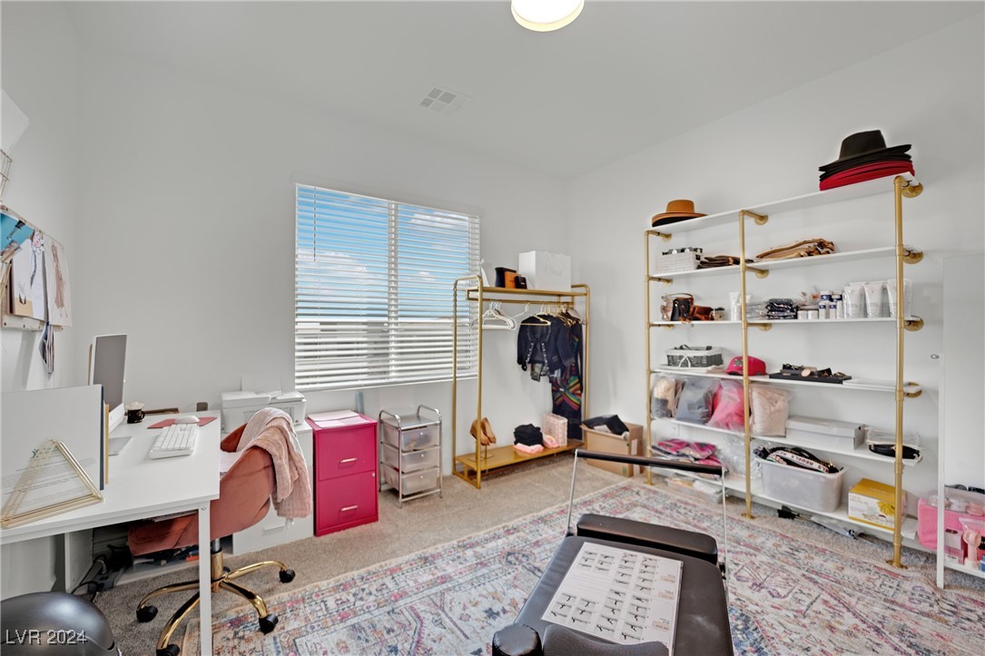 8826 Roadrunner Ravine Street