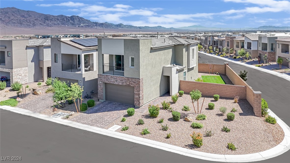 8826 Roadrunner Ravine Street