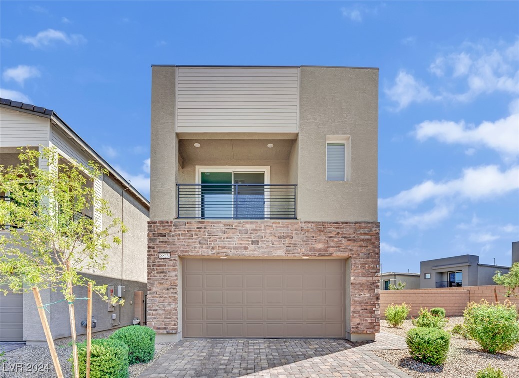 8826 Roadrunner Ravine Street