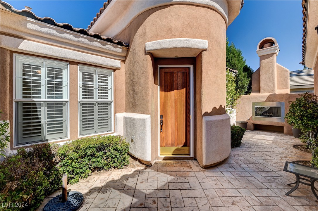 5354 Altadonna Avenue