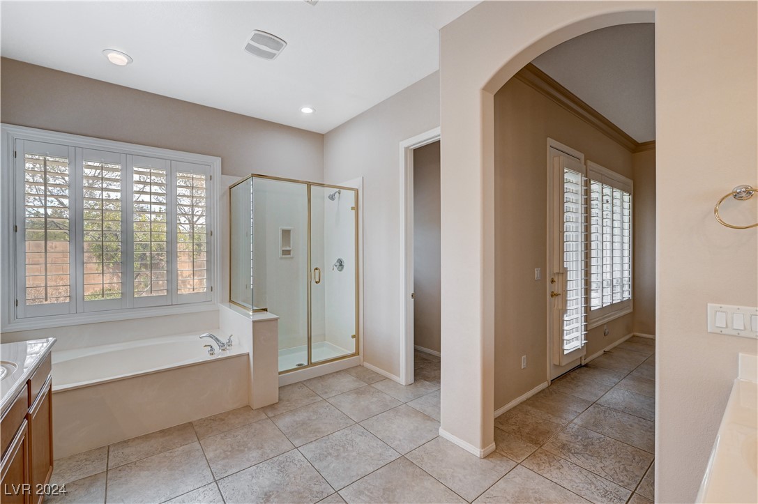 5354 Altadonna Avenue