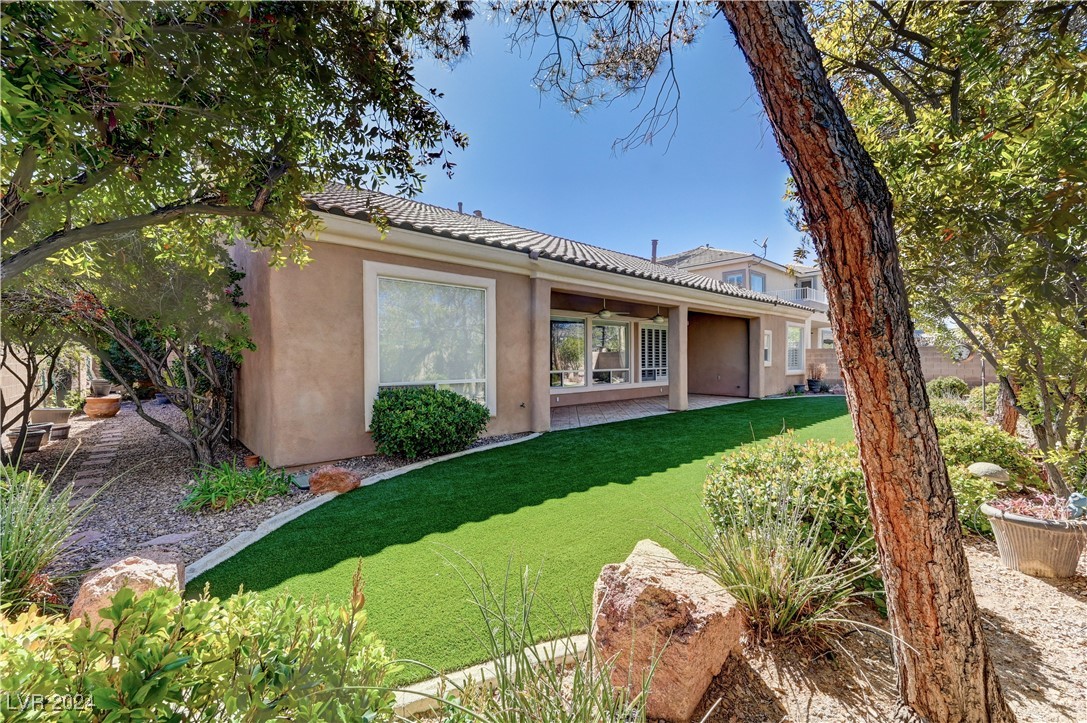 5354 Altadonna Avenue