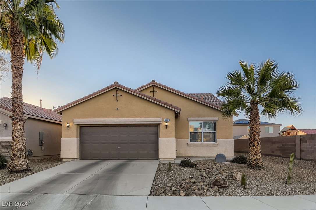 5637 Lookout Crest Street