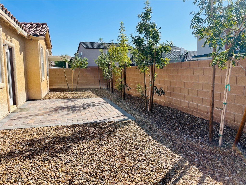 5637 Lookout Crest Street