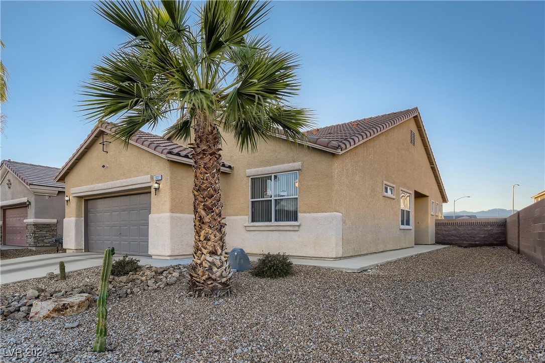 5637 Lookout Crest Street