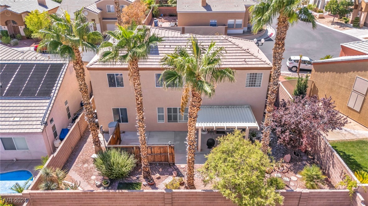 8212 Cornwall Avenue