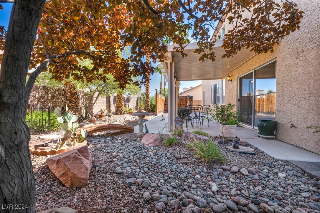 8212 Cornwall Avenue