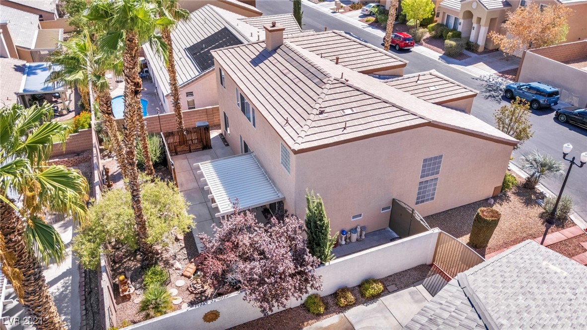 8212 Cornwall Avenue