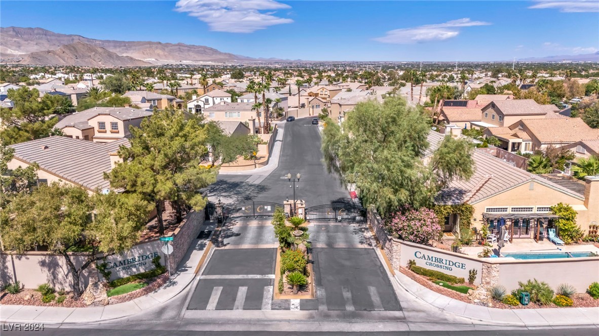 8212 Cornwall Avenue