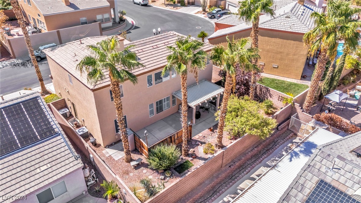 8212 Cornwall Avenue