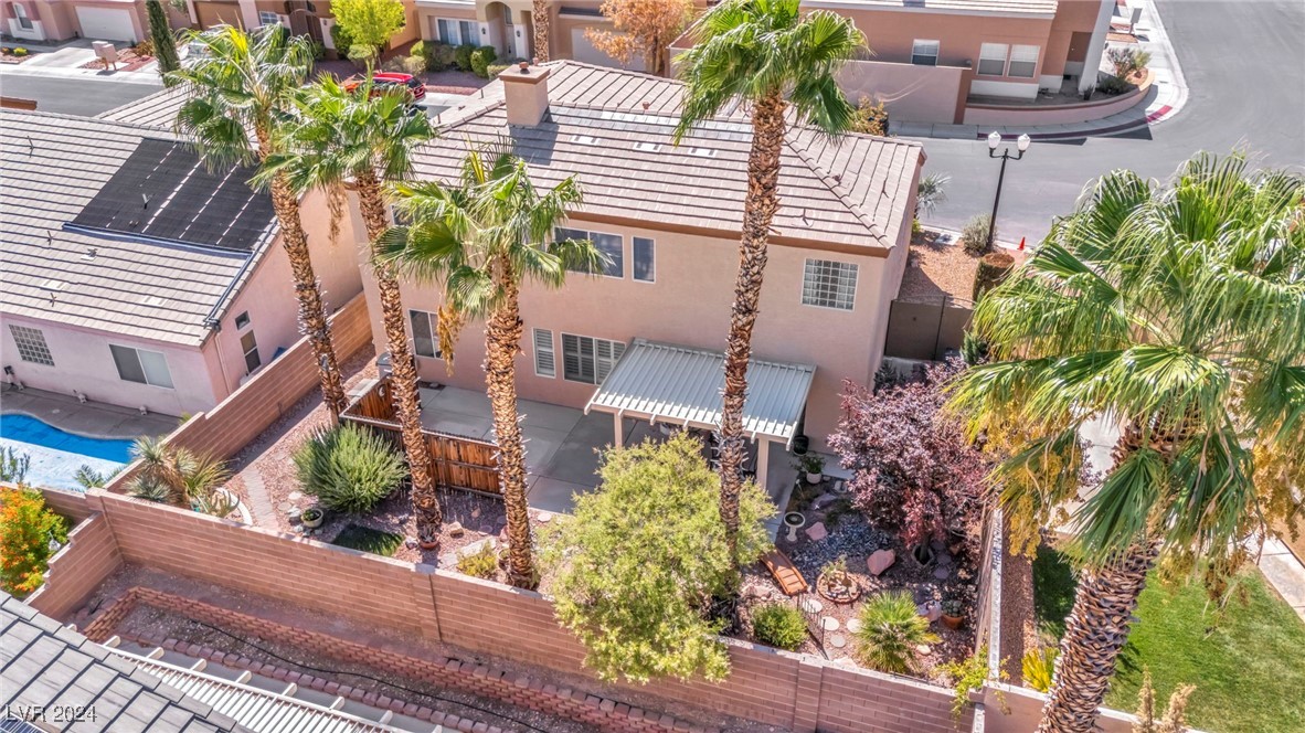 8212 Cornwall Avenue