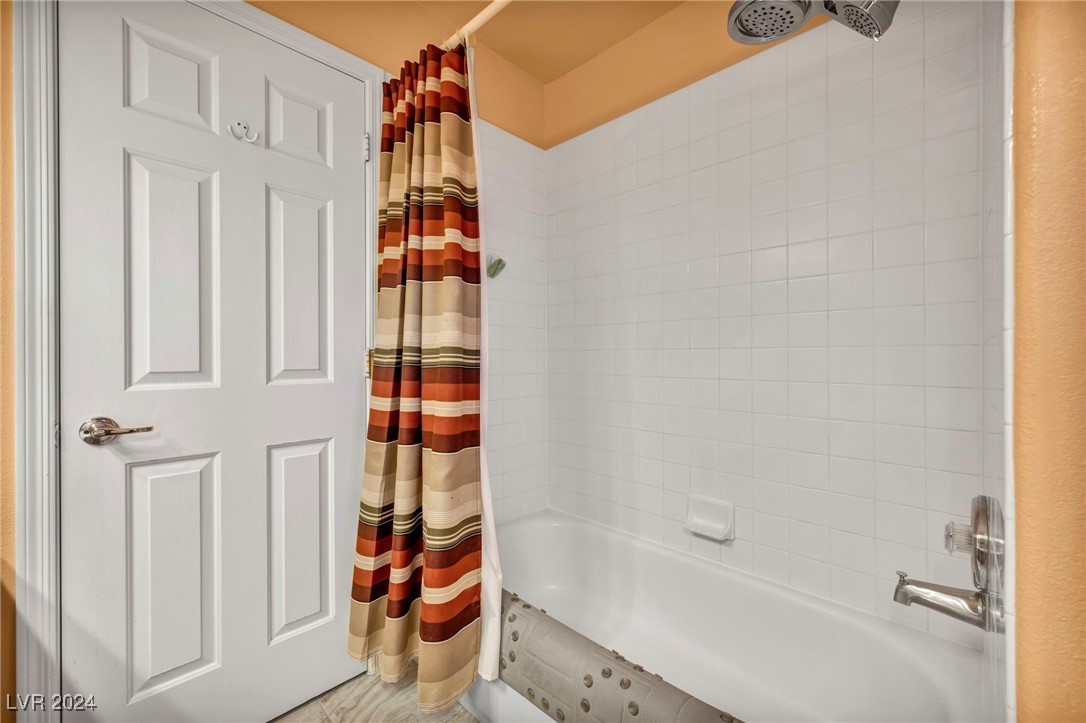 8212 Cornwall Avenue