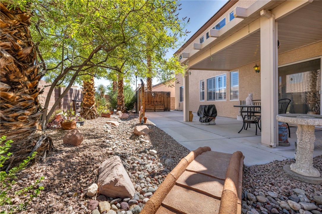 8212 Cornwall Avenue