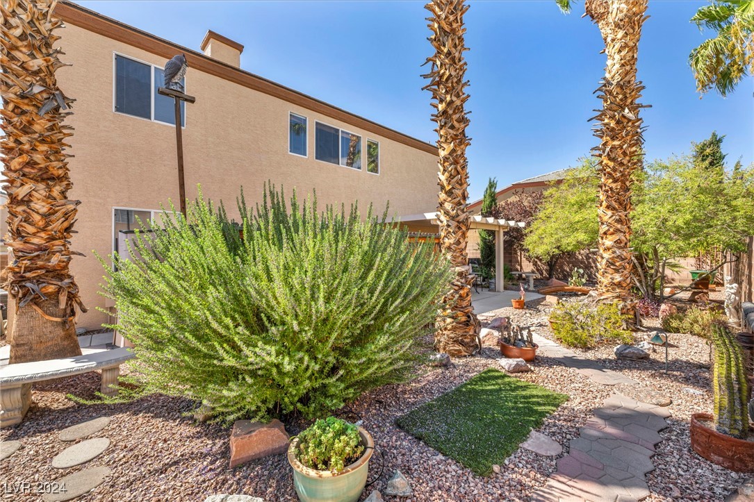 8212 Cornwall Avenue