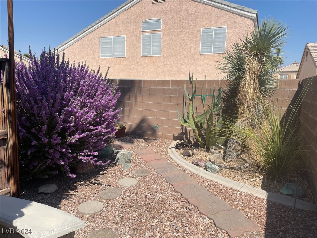 8212 Cornwall Avenue