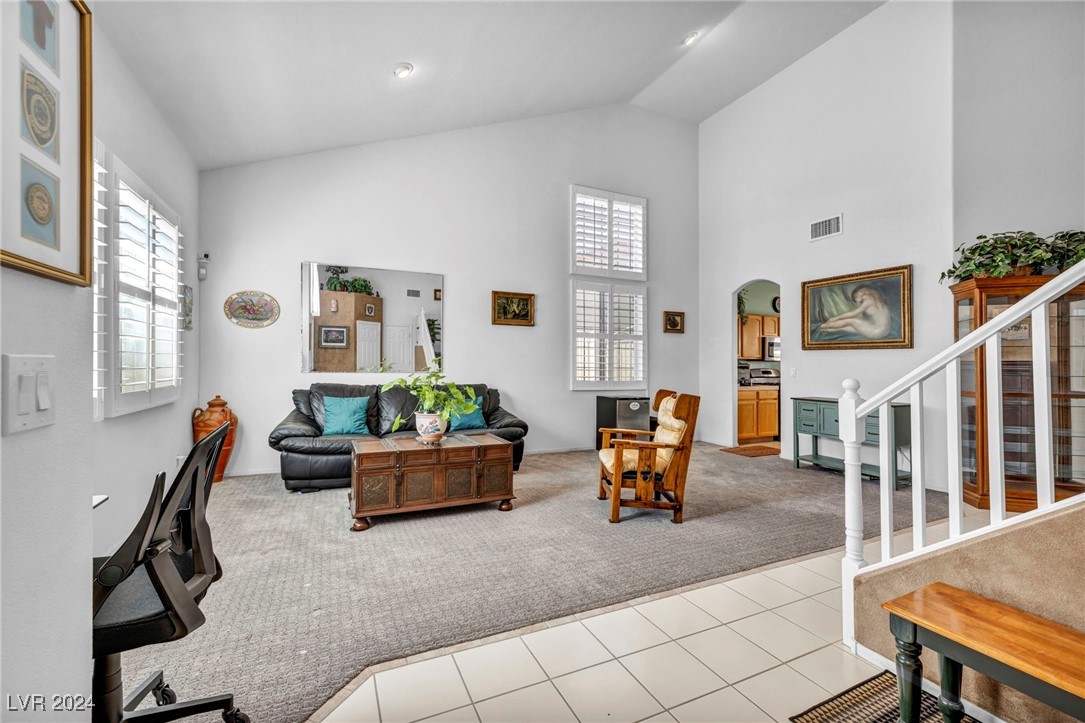 8212 Cornwall Avenue