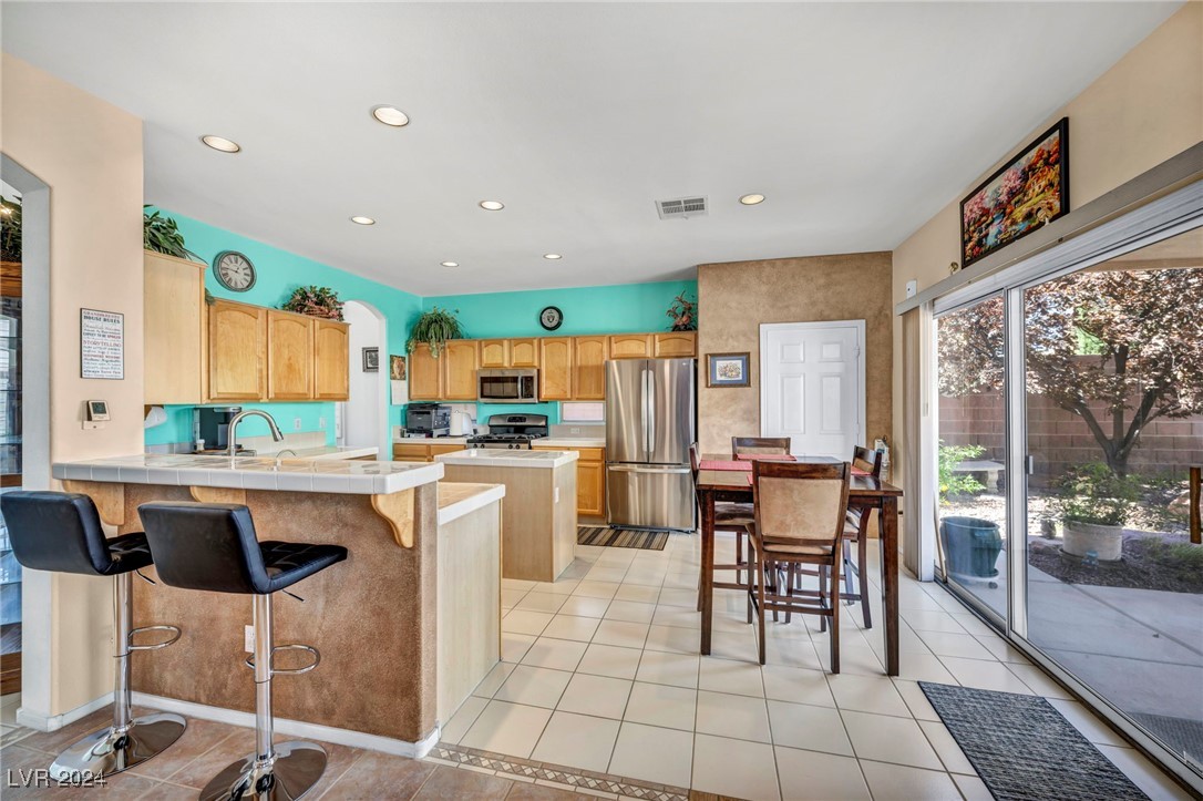 8212 Cornwall Avenue