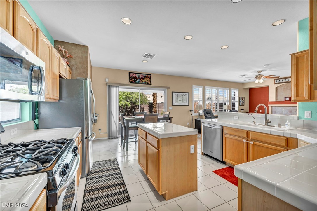 8212 Cornwall Avenue