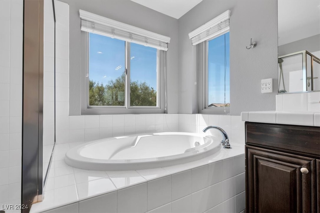 1941 Bluff Knoll Court