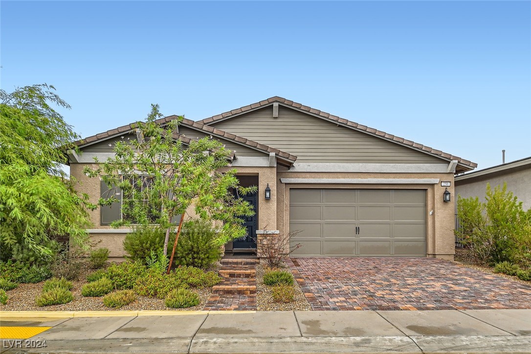250 Tallis Hills Avenue