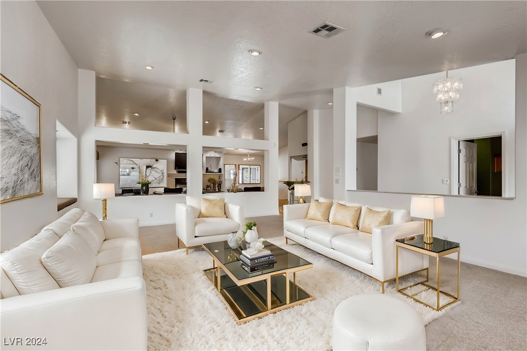 2812 East Viking Road