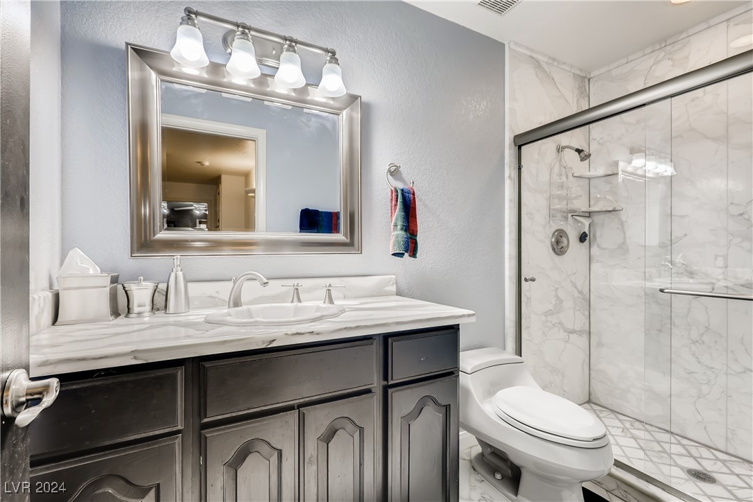 2812 East Viking Road