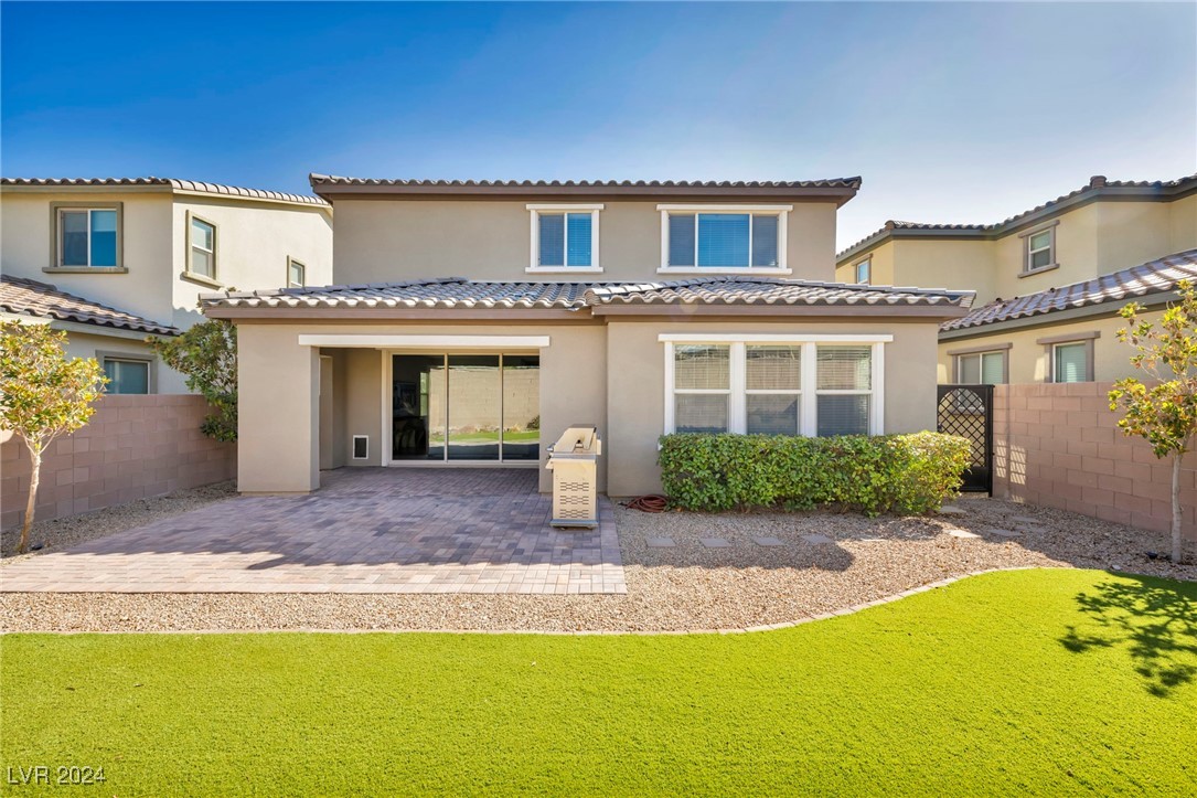 3334 Molinos Drive