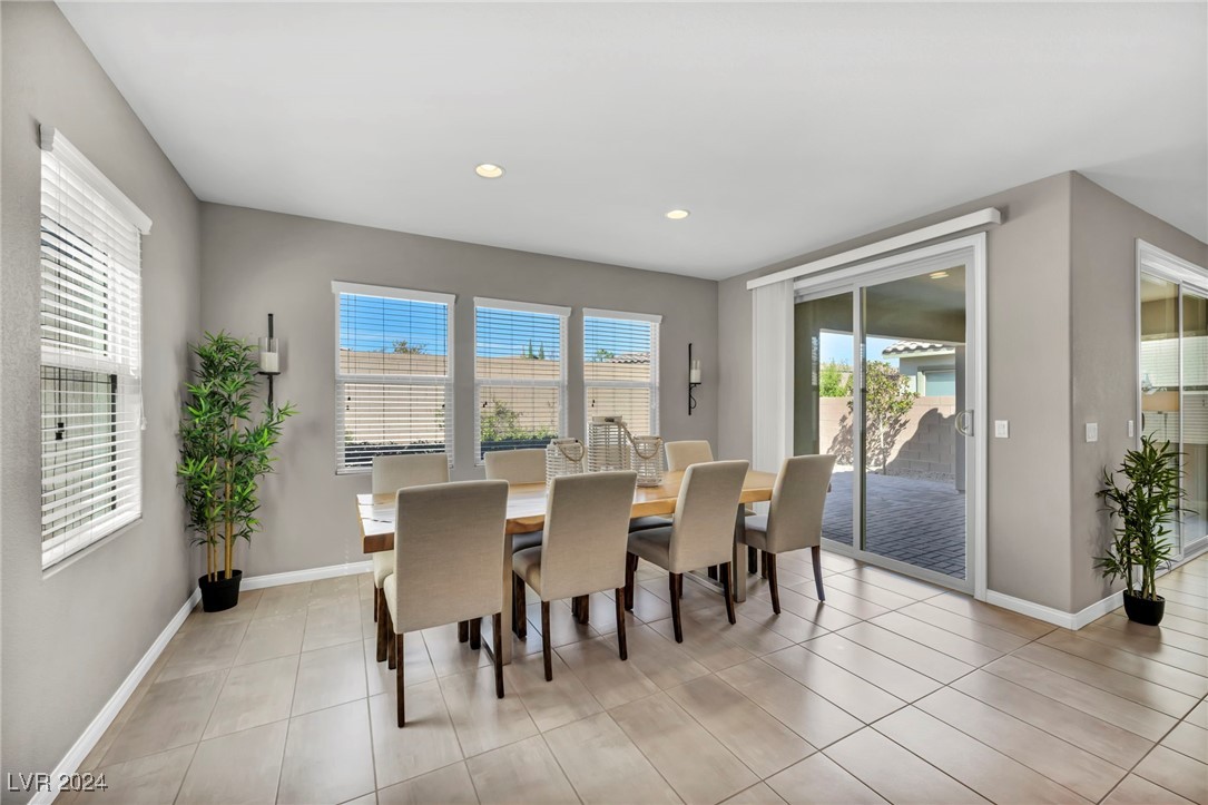 3334 Molinos Drive