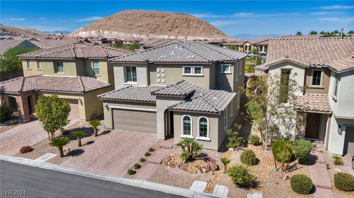 3334 Molinos Drive