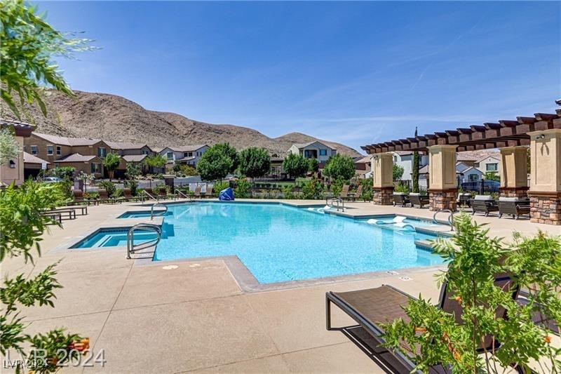 3334 Molinos Drive