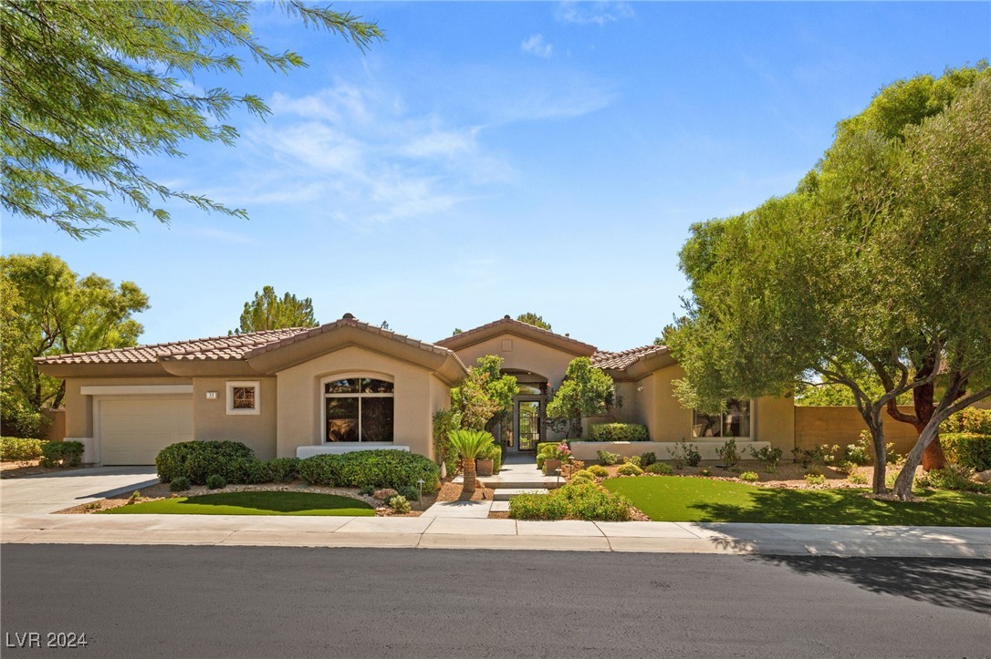 33 Golf Crest Court