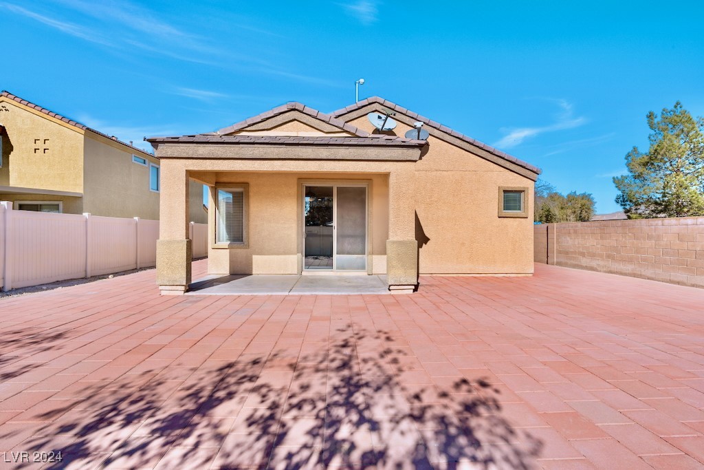 3665 Bella Legato Avenue