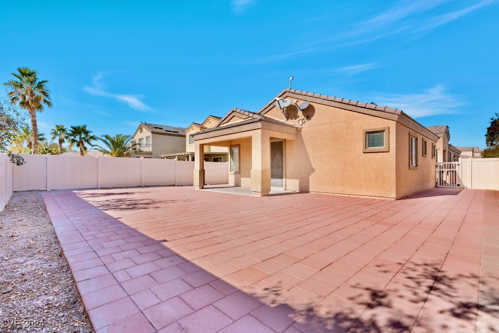 3665 Bella Legato Avenue