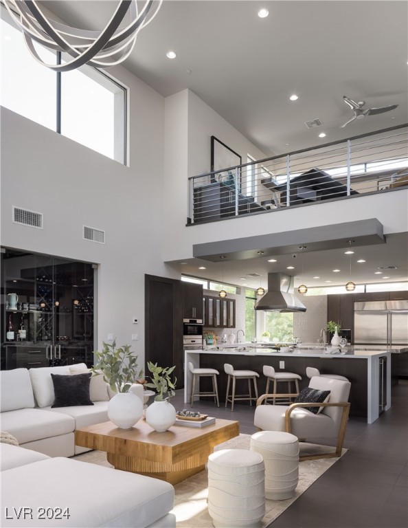 19 Morning Glow Lane