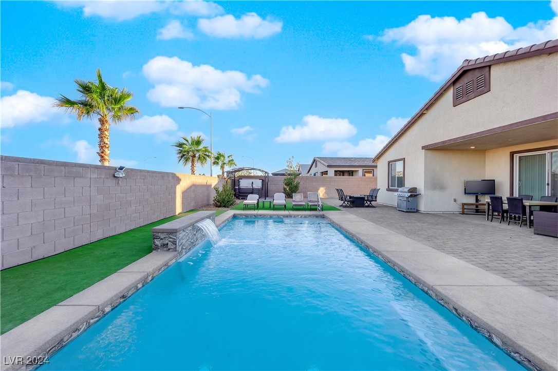 4280 Plumeria Mist Street