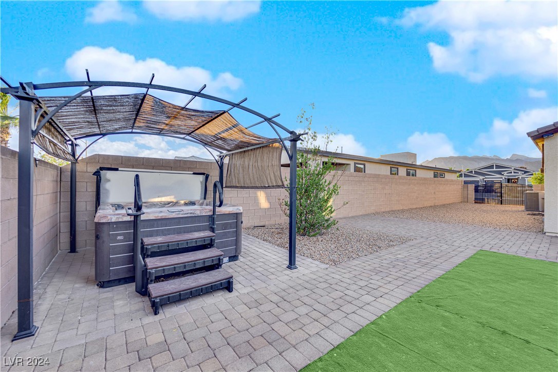4280 Plumeria Mist Street
