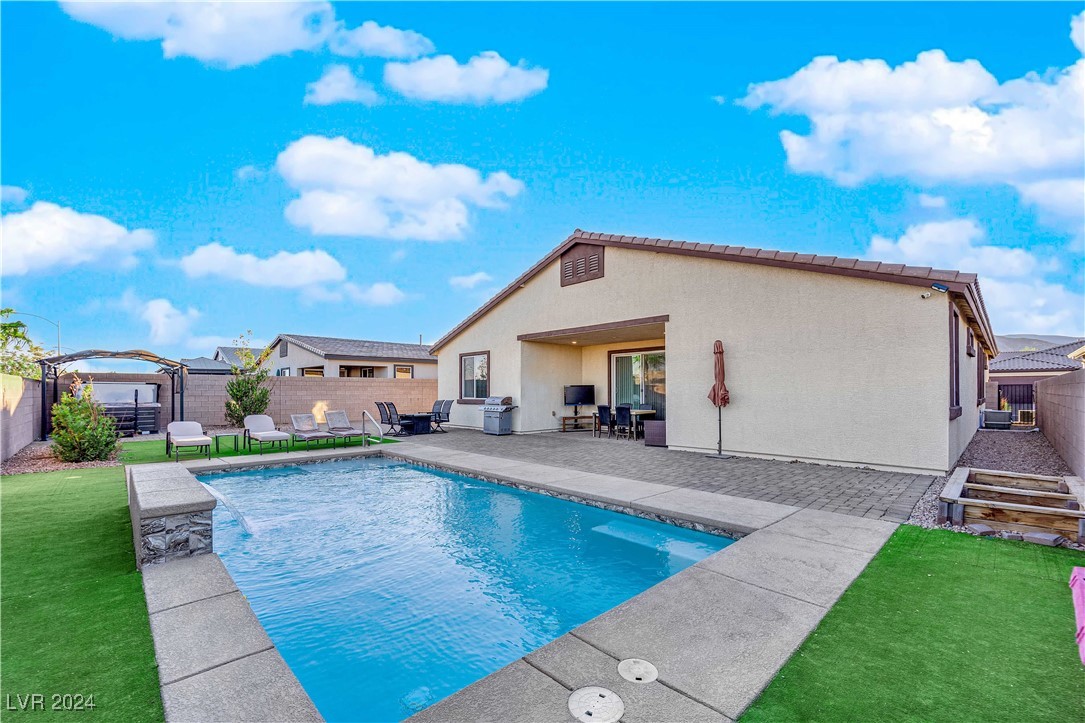 4280 Plumeria Mist Street