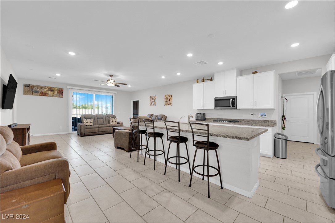 4280 Plumeria Mist Street
