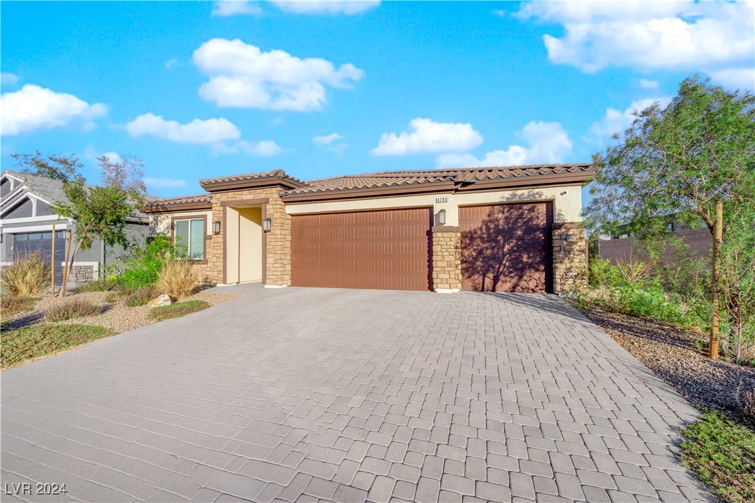 4280 Plumeria Mist Street