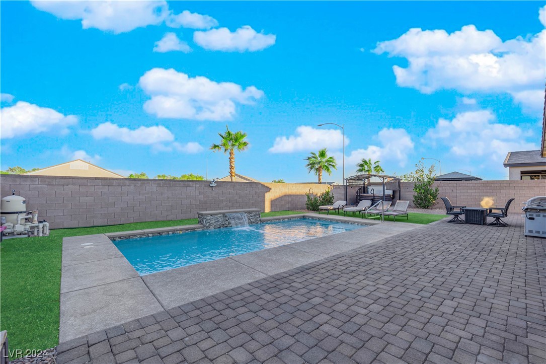 4280 Plumeria Mist Street