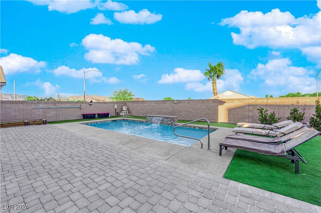 4280 Plumeria Mist Street