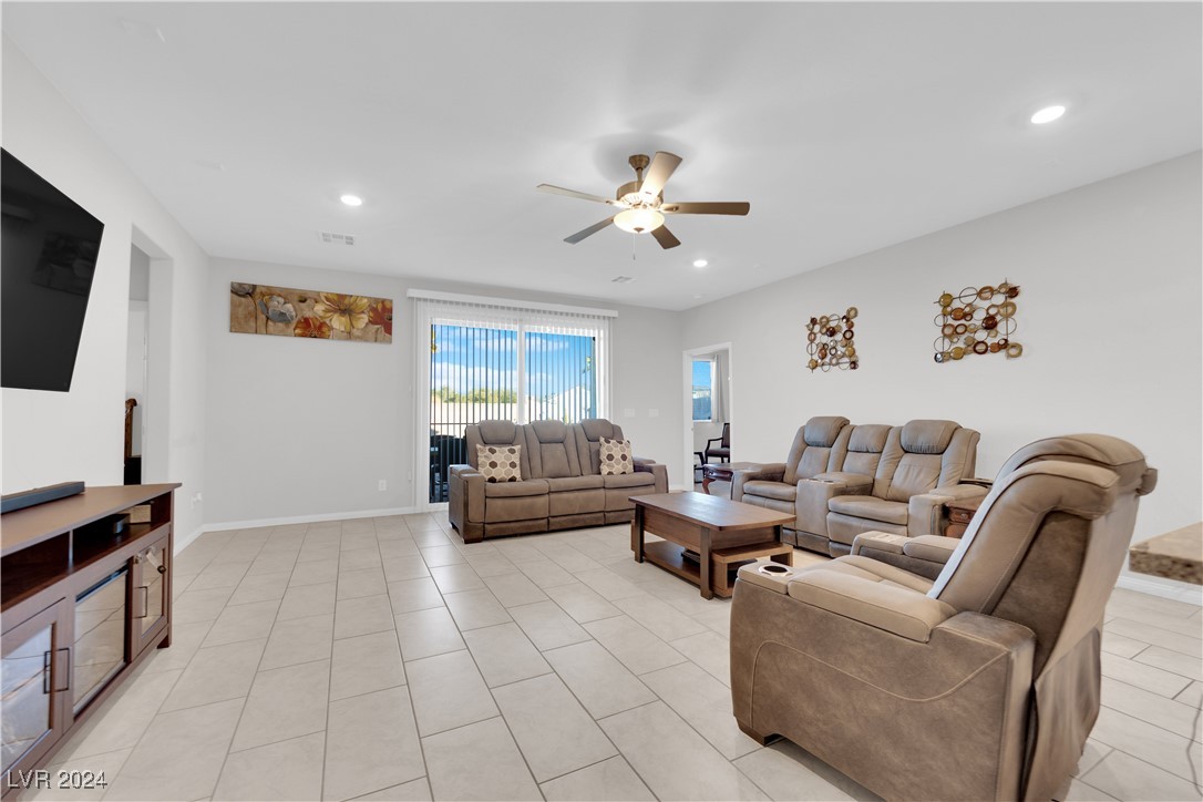 4280 Plumeria Mist Street
