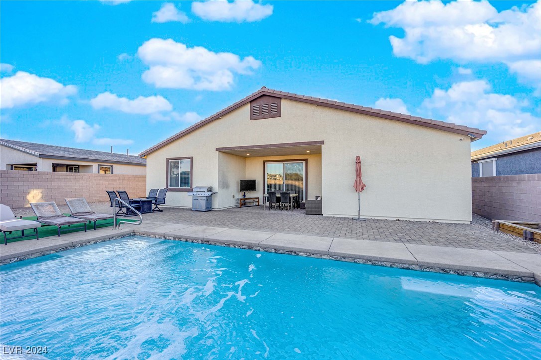 4280 Plumeria Mist Street