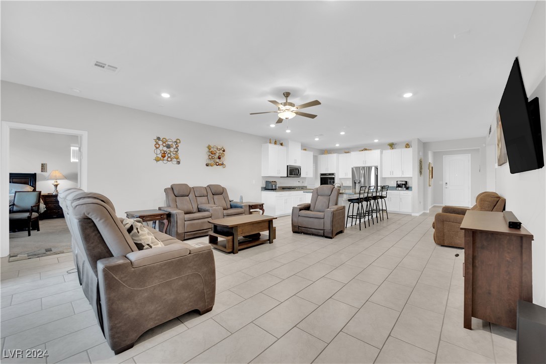4280 Plumeria Mist Street