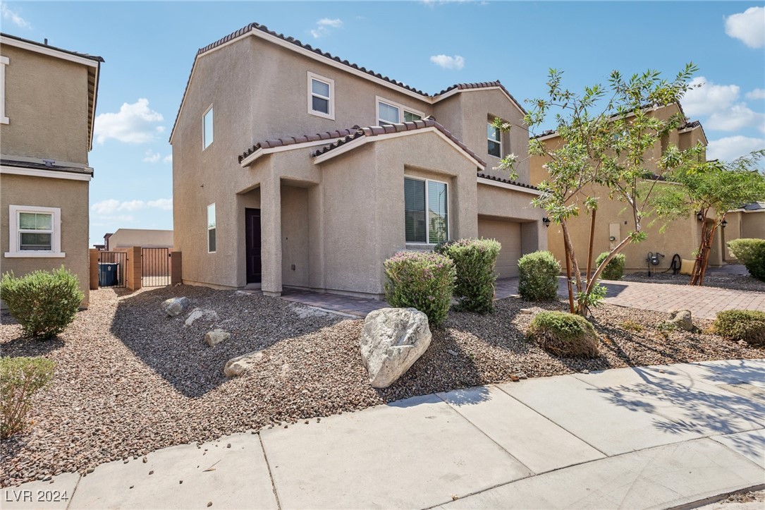 3807 Enchanted Well Avenue