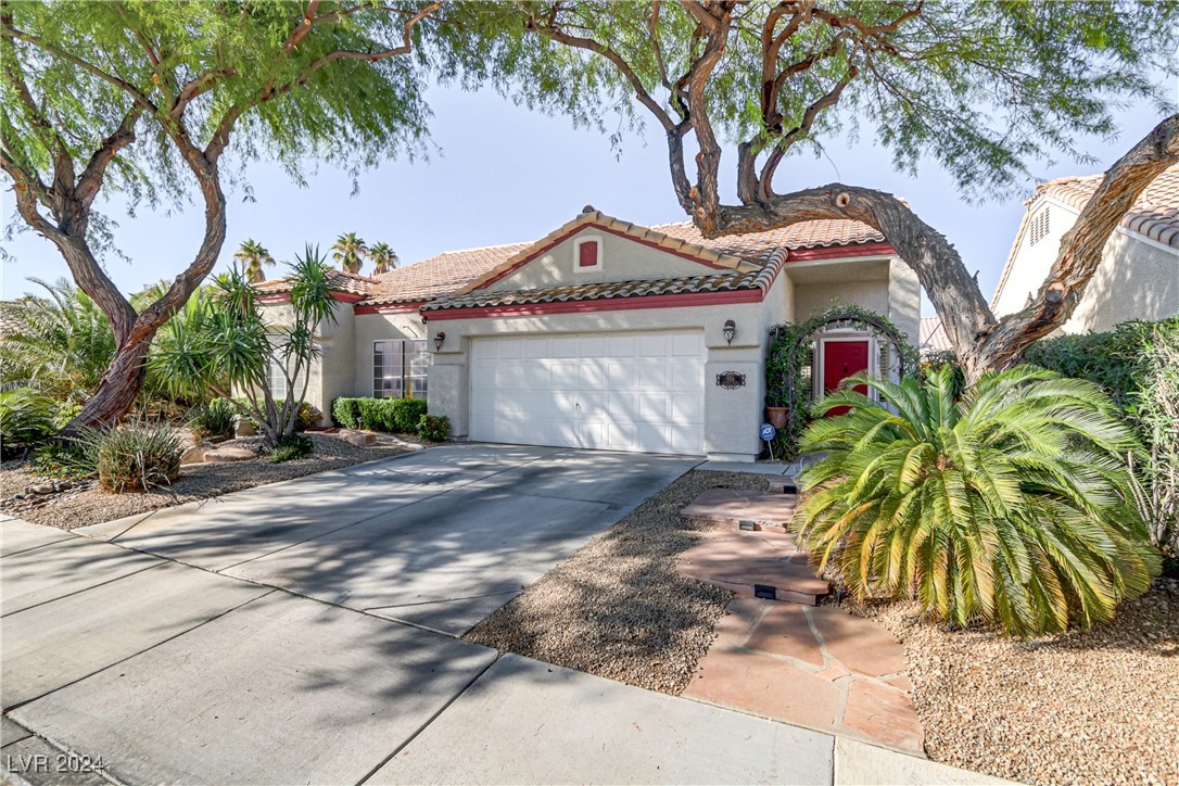 934 Centaur Avenue