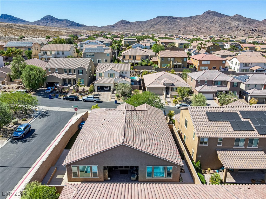 1180 Hillside Peak Street